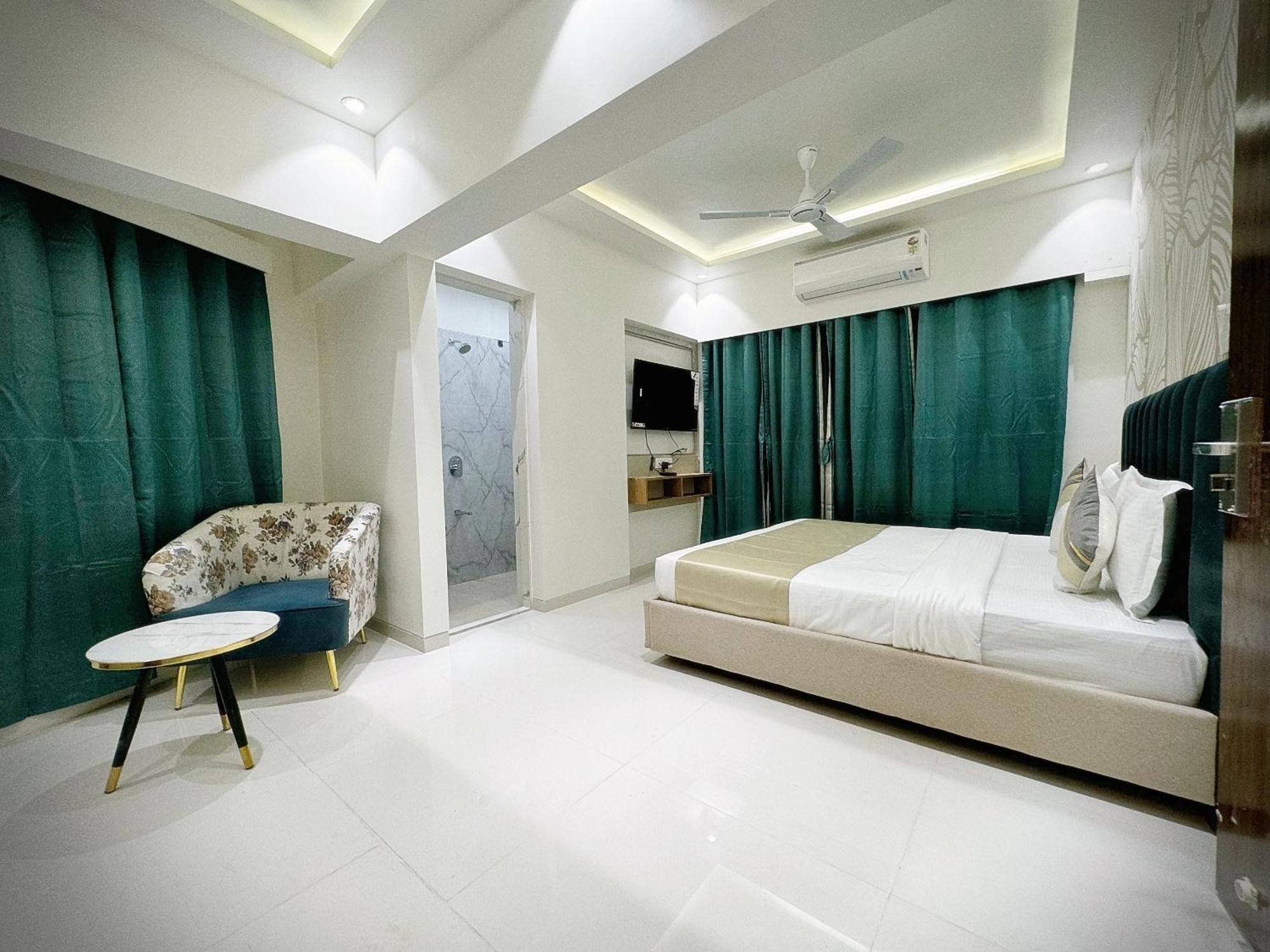 The Orion Premium Suites Mumbai Exterior photo