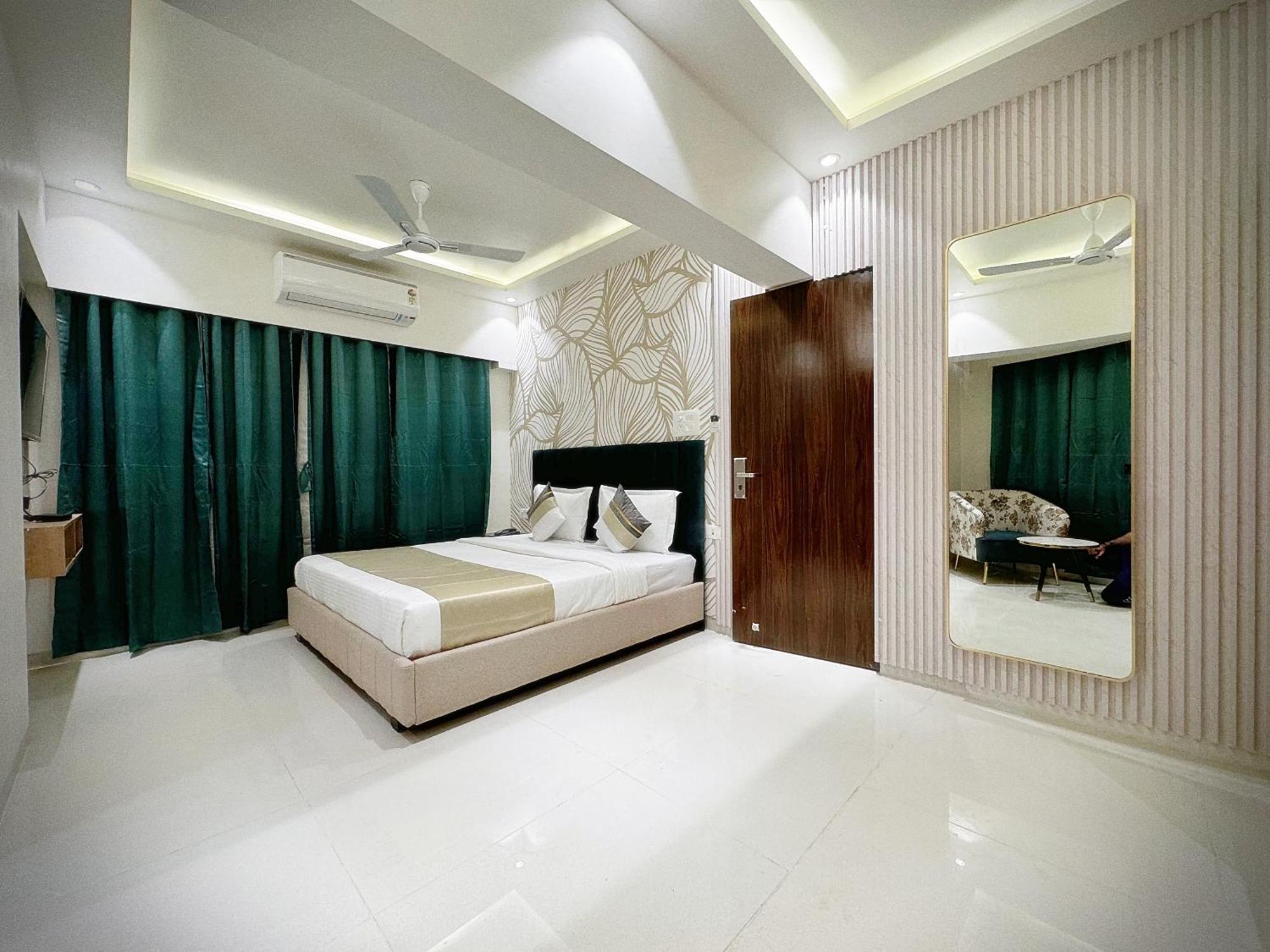 The Orion Premium Suites Mumbai Exterior photo
